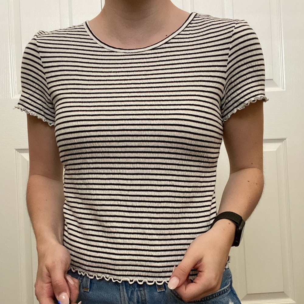 American eagle black/white stripe rushed crop top